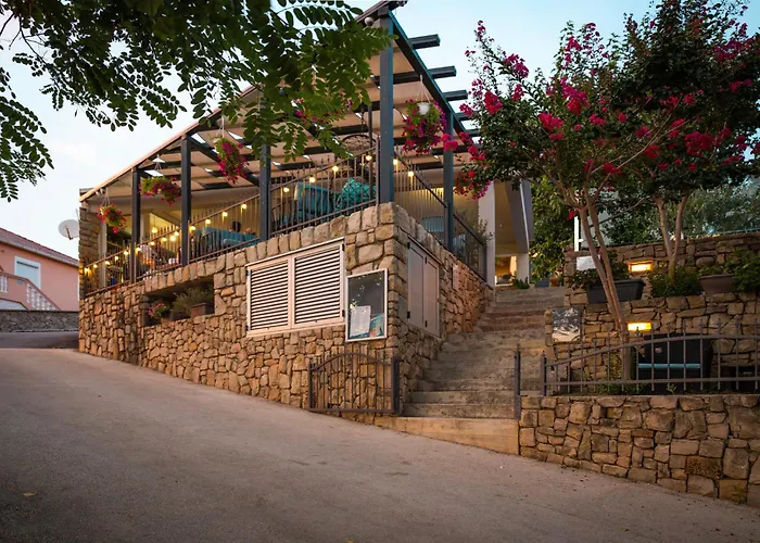 Odmoree Camp & Hostel