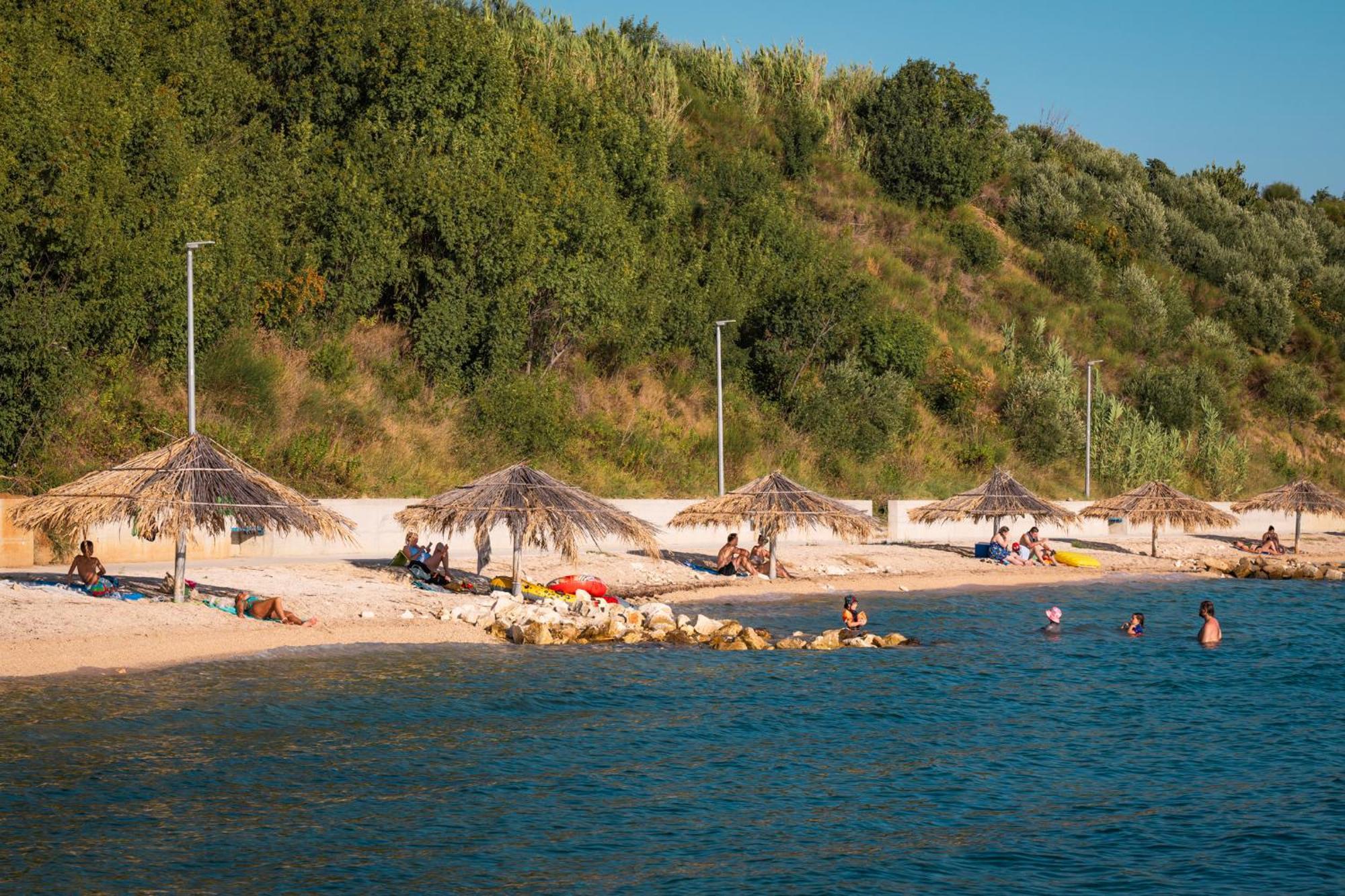 Hostel Odmoree Camp &