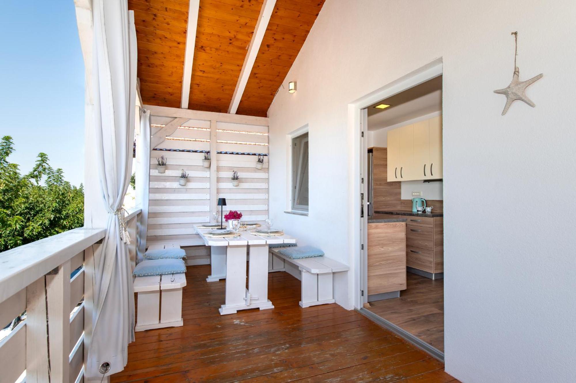 Hostel Odmoree Camp &