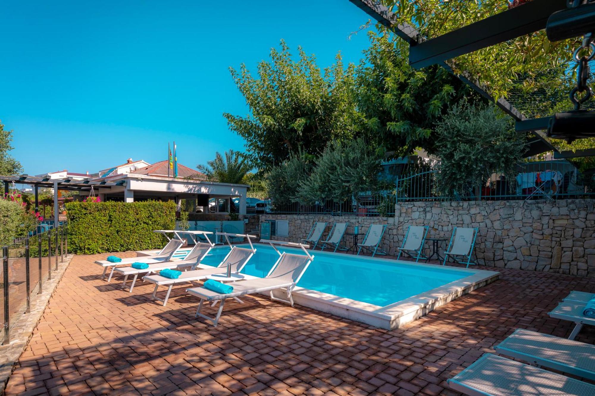 Odmoree Camp&hostel Ražanac