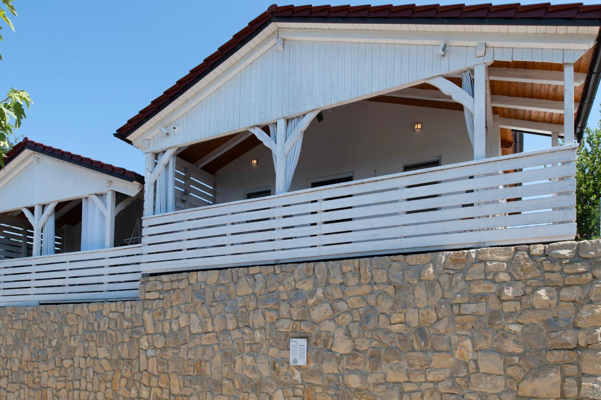 Odmoree Camp&hostel
